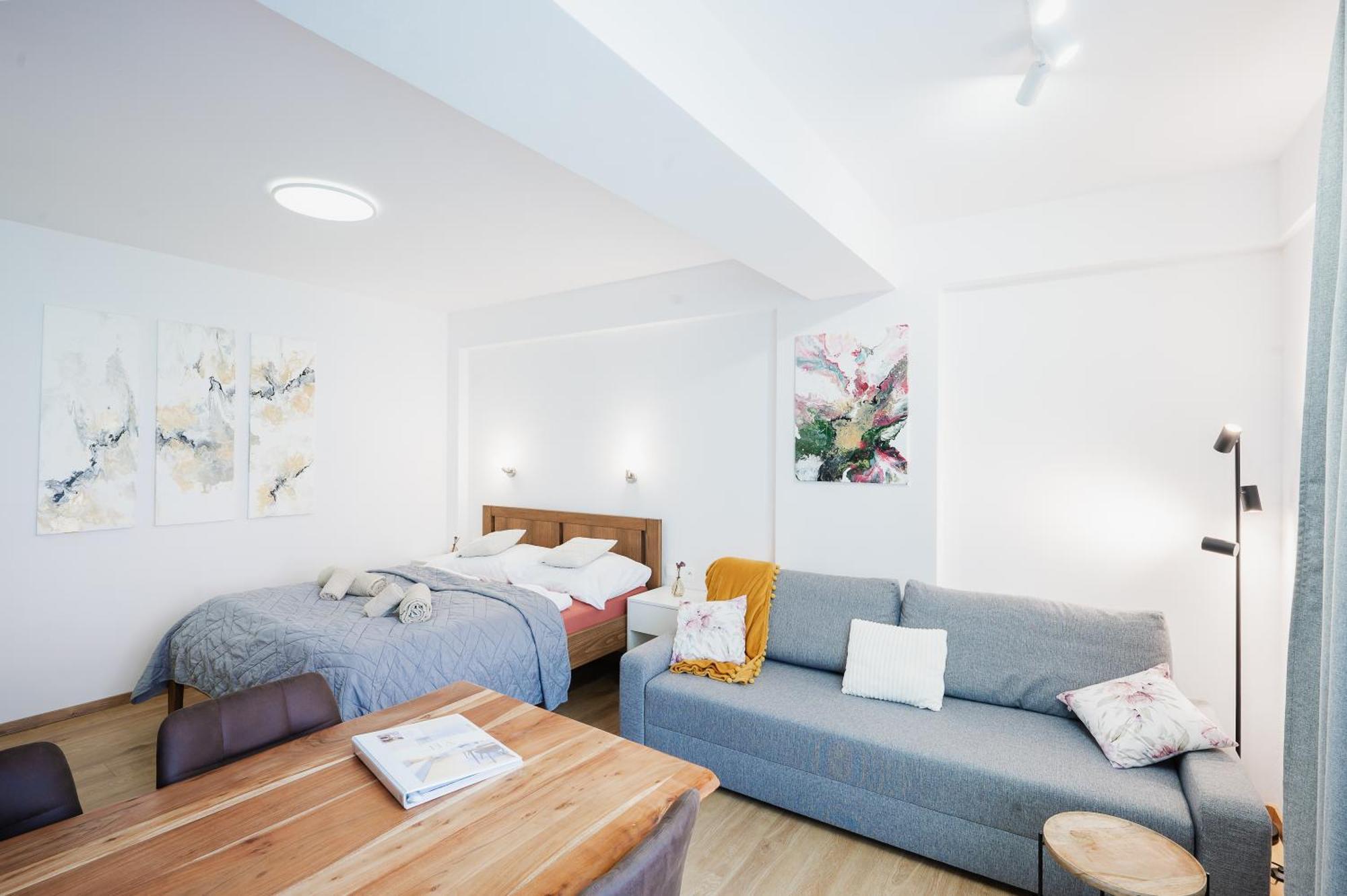 Apartmany K Lanovce S Parkovanim Jáchymov Exteriör bild